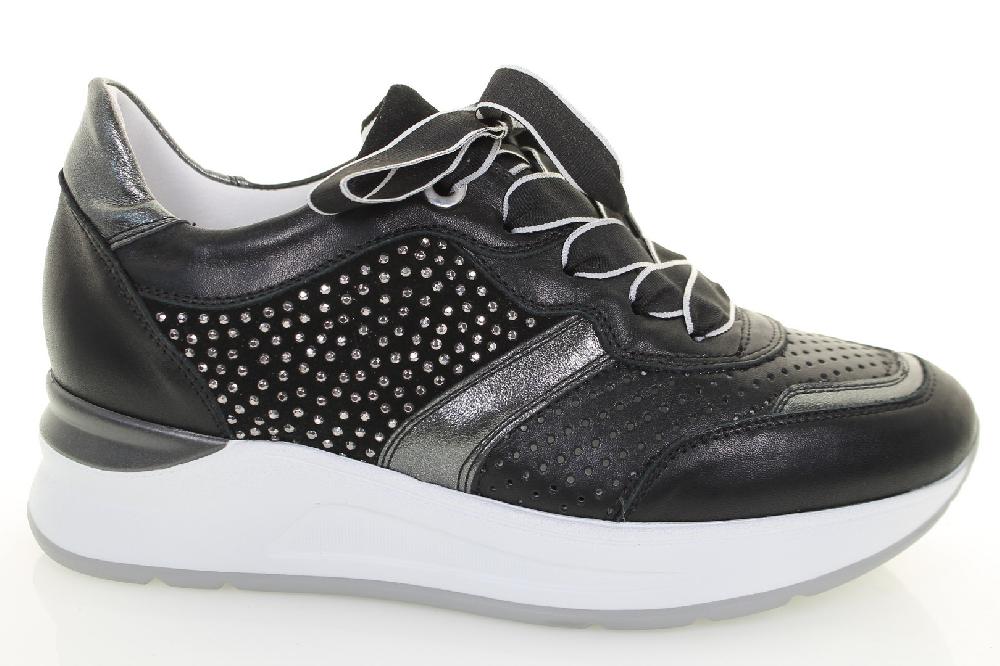 Soffice Sogno Sneaker in pelle con lacci Online