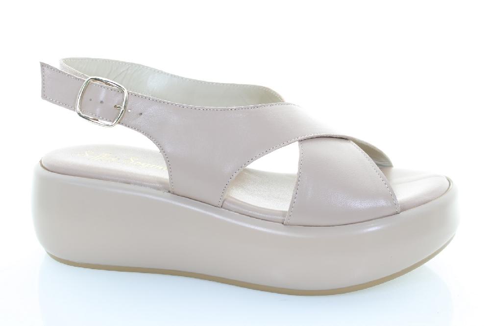 Soffice Sogno Sandalo in pelle a fasce incrociate In Linea