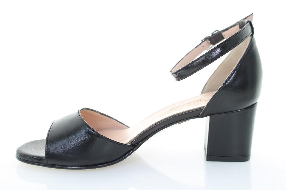 Soffice Sogno Sandalo in pelle tallone chiuso Online