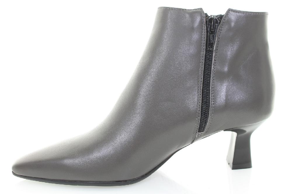 Soffice Sogno Stivaletto in pelle con accessorio In vendita