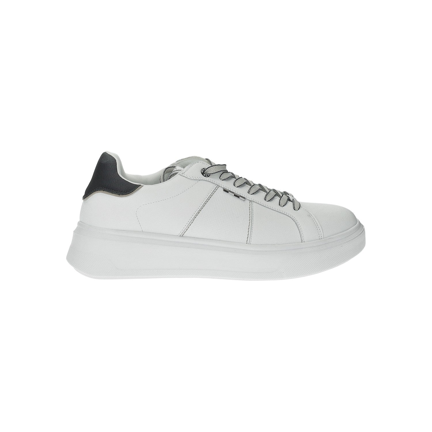Tata Italia Sneakers in ecopelle Outlet