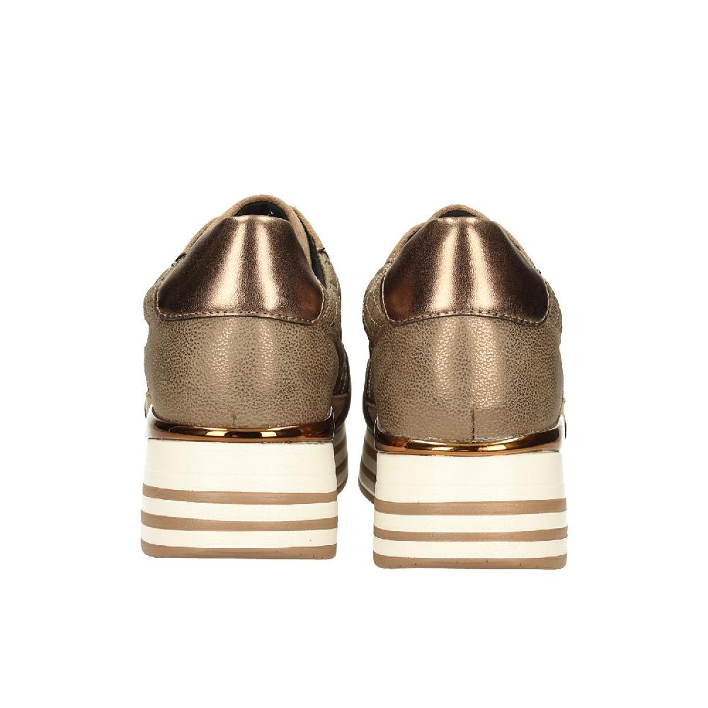 Tata Italia Sneakers metalassé con borchie Ritorno libero