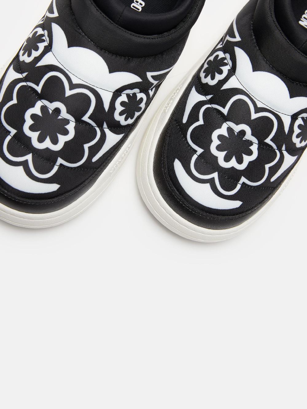 ﻿Moon Boot PARK SOFT NERO CON MOTIVO FLOREALE Sconto