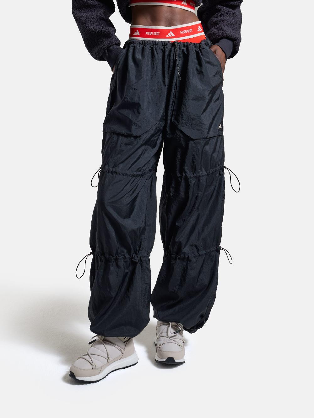 Moon Boot Pantaloni Parachute neri adidas x Moon Boot Offerte