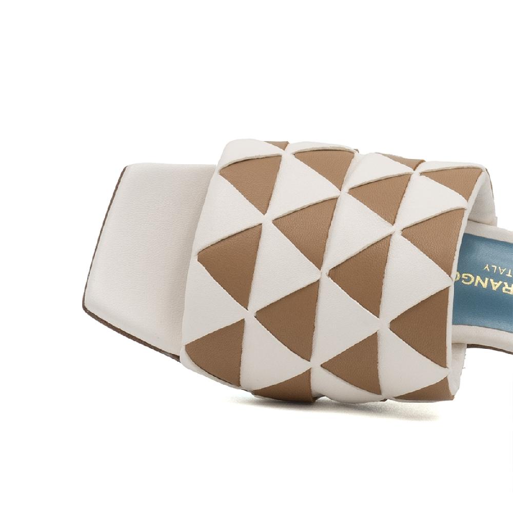 Amalfi by rangoni Mules Vicky bianche Prezzo Ridotto