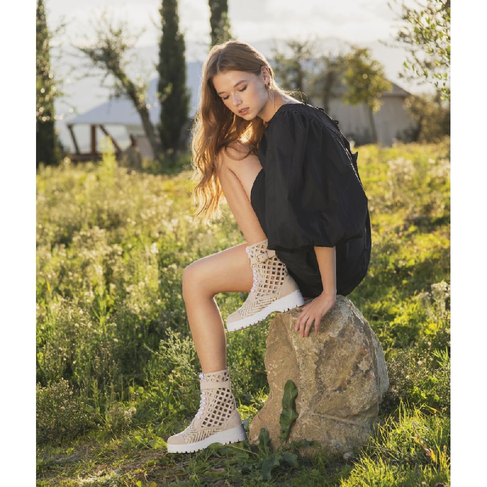 Amalfi by rangoni Stivaletto Bree beige Saldi Di Fabbrica