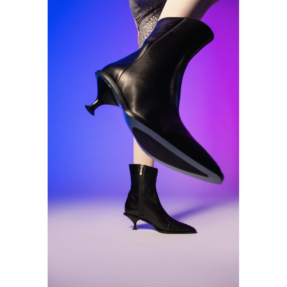Amalfi by rangoni Stivaletto Drago black 2025